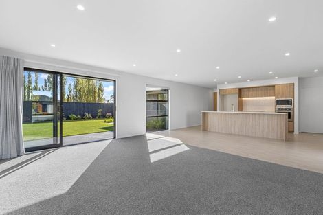 Photo of property in 17 Mcquillan Avenue, Woodend, 7610