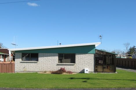 Photo of property in 1/10 Oxford Street, Marton, 4710