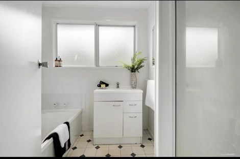 Photo of property in 61 Glenvar Road, Torbay, Auckland, 0630