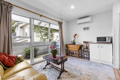 Photo of property in 8/6 Opoia Drive, Hamilton East, Hamilton, 3216