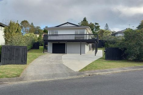 Photo of property in 23 Spinella Drive, Bayview, Auckland, 0629
