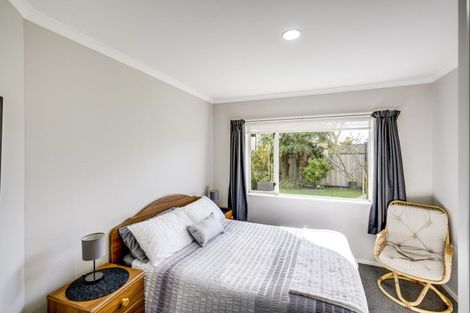 Photo of property in 5 Flemington Place, Taradale, Napier, 4112
