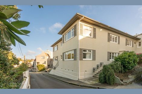 Photo of property in 3/7 Stowe Hill, Thorndon, Wellington, 6011