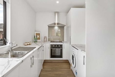 Photo of property in 1/1 Meadowvale Avenue, Forrest Hill, Auckland, 0620