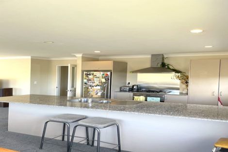 Photo of property in 5 Gifford Grove, Churton Park, Wellington, 6037
