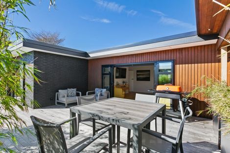 Photo of property in 5b Wesley Avenue, Frankleigh Park, New Plymouth, 4310