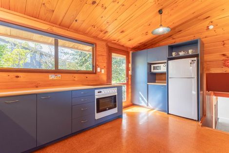 Photo of property in 6 Tahi Road, Paraparaumu Beach, Paraparaumu, 5032