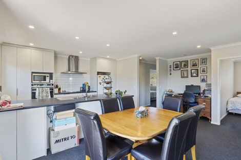 Photo of property in 24c Richmond Street, Waitara, 4320