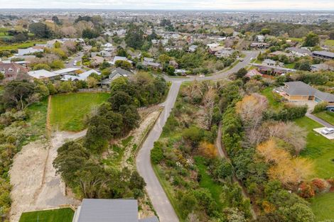 Photo of property in 2 Three Paddock Lane, Fitzherbert, Palmerston North, 4410
