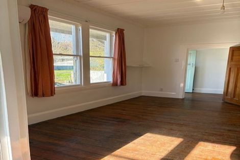 Photo of property in 21 Montrose Street, Kaiti, Gisborne, 4010