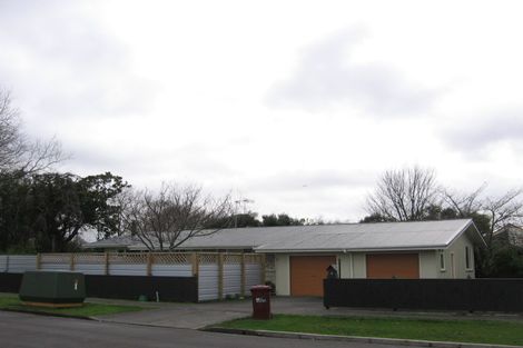 Photo of property in 2 Nottingham Avenue, Awapuni, Palmerston North, 4412