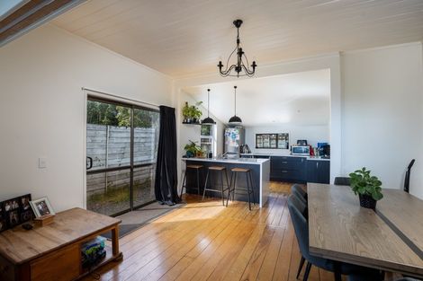 Photo of property in 419 Devon Street West, Lynmouth, New Plymouth, 4310