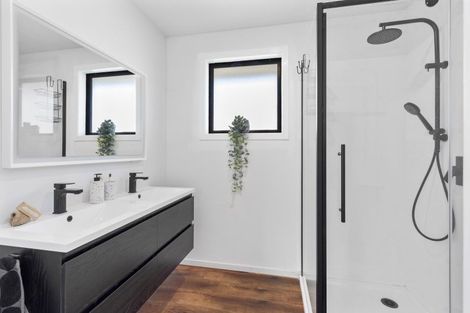 Photo of property in 465 Mairehau Road, Parklands, Christchurch, 8083