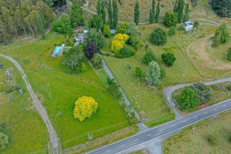 Photo of property in 805 Cheltenham Hunterville Road, Waituna West, Rewa, 4780