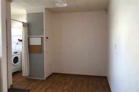 Photo of property in 210a/2 Grove Road, Mayfair, Hastings, 4122