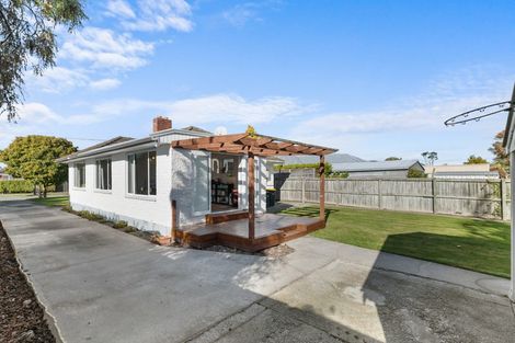 Photo of property in 33 Wilton Crescent, Bishopdale, Christchurch, 8053