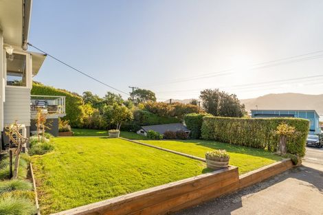 Photo of property in 72 Marine Drive, Diamond Harbour,  8971