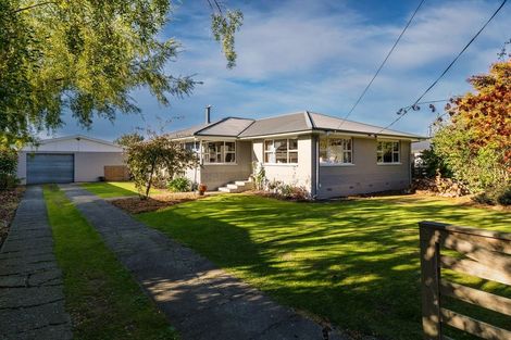 Photo of property in 8 Balmoral Street, Waimate, 7924