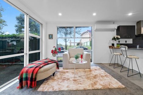 Photo of property in 27 The Track, Takanini, 2112