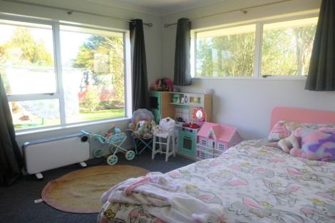 Photo of property in 23 Kew Road, Westport, 7825