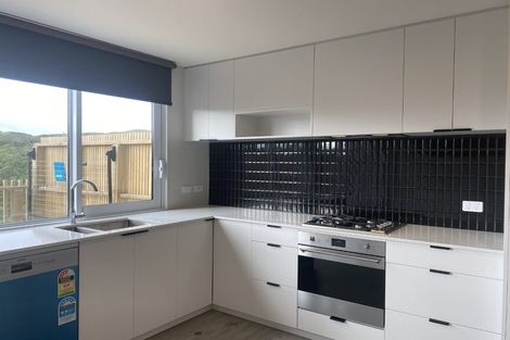 Photo of property in 13/6u Bushland Grove, Paparangi, Wellington, 6037