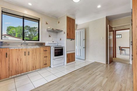 Photo of property in 68 Carrington Avenue, Silverdale, Hamilton, 3216
