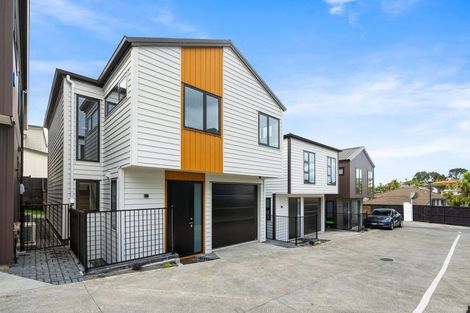 Photo of property in 5/90 Picasso Drive, West Harbour, Auckland, 0618