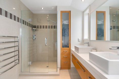 Photo of property in 75a Inwoods Road, Parklands, Christchurch, 8083