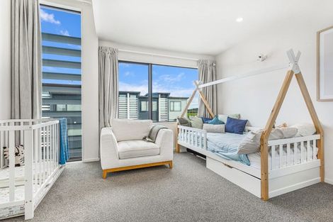 Photo of property in 40 Memorial Park Lane, Hobsonville, Auckland, 0618