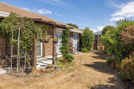 Photo of property in 2 Vivian Street, Burwood, Christchurch, 8083