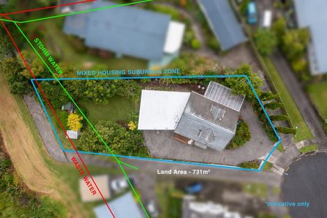 Photo of property in 25 Kitewao Street, Northcote, Auckland, 0627