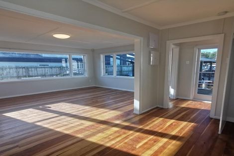 Photo of property in 13 Clendon Avenue, Papatoetoe, Auckland, 2025