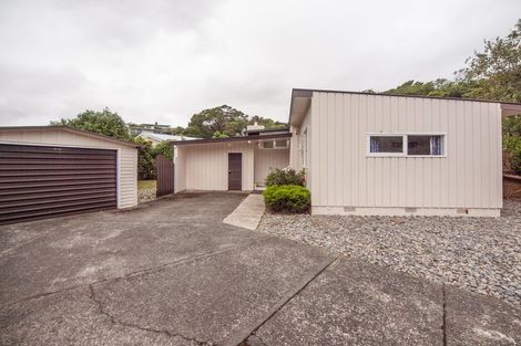 Photo of property in 3 Silverbirch Grove, Churton Park, Wellington, 6037