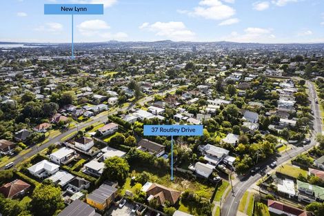 Photo of property in 37 Routley Drive, Glen Eden, Auckland, 0602