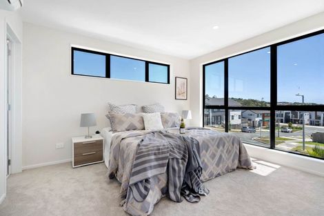 Photo of property in 16b Goodfellow Lane, Flat Bush, Auckland, 2019
