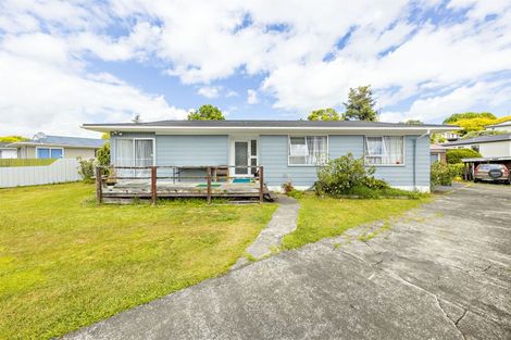 Photo of property in 32 Chantelle Place, Papatoetoe, Auckland, 2025