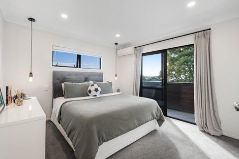 Photo of property in 202 Whitford Road, Shamrock Park, Auckland, 2016