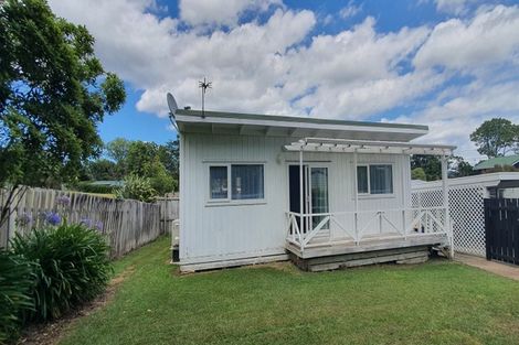 Photo of property in 176 Henderson Valley Road, Henderson, Auckland, 0612