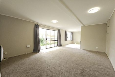 Photo of property in 50 Postgate Drive, Whitby, Porirua, 5024
