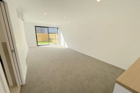 Photo of property in 9 Kaokao Lane, Mangere, Auckland, 2022