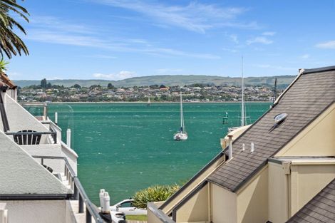 Photo of property in 3 The Mall, Mount Maunganui, 3116