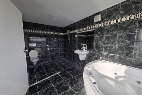 Photo of property in 103 Maupuia Road, Maupuia, Wellington, 6022