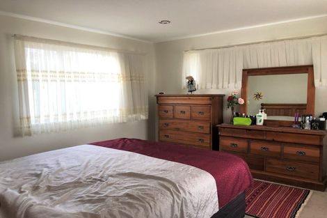 Photo of property in 1 Castlederg Drive, Flat Bush, Auckland, 2019