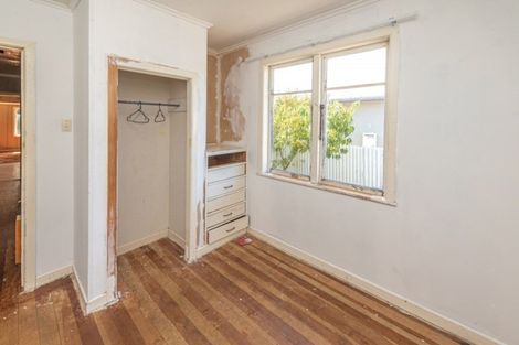 Photo of property in 70 Manuka Street, Castlecliff, Whanganui, 4501