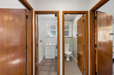Photo of property in 64 Inniscort Street, Cromwell, 9310