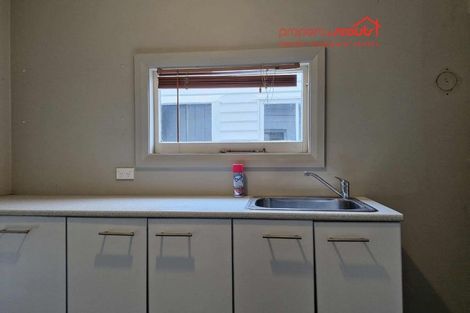 Photo of property in 40 Waiwaka Terrace, Strandon, New Plymouth, 4312