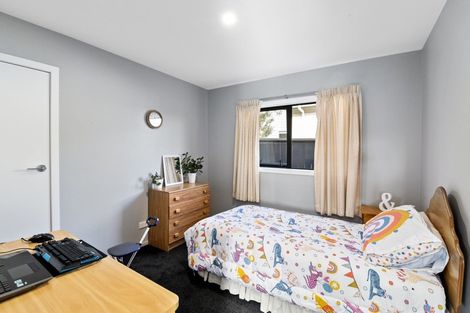 Photo of property in 25 Mahia Lane, Waikanae, 5036