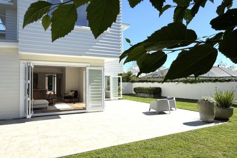 Photo of property in 11c Selwyn Road, Havelock North, 4130