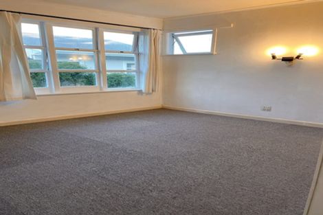 Photo of property in 86 Matipo Road, Mairangi Bay, Auckland, 0630