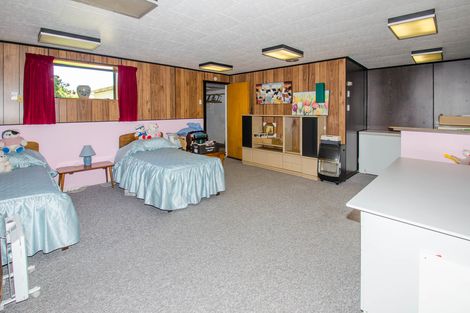 Photo of property in 16 Severn Street, Green Island, Dunedin, 9018